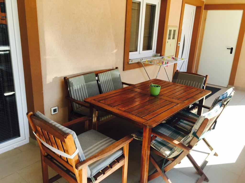 Apartment Leonardo Biograd Na Moru Exterior photo