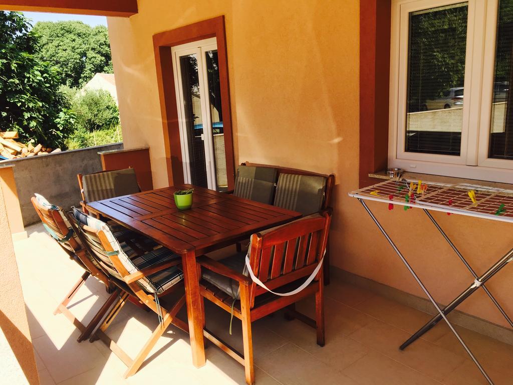Apartment Leonardo Biograd Na Moru Exterior photo